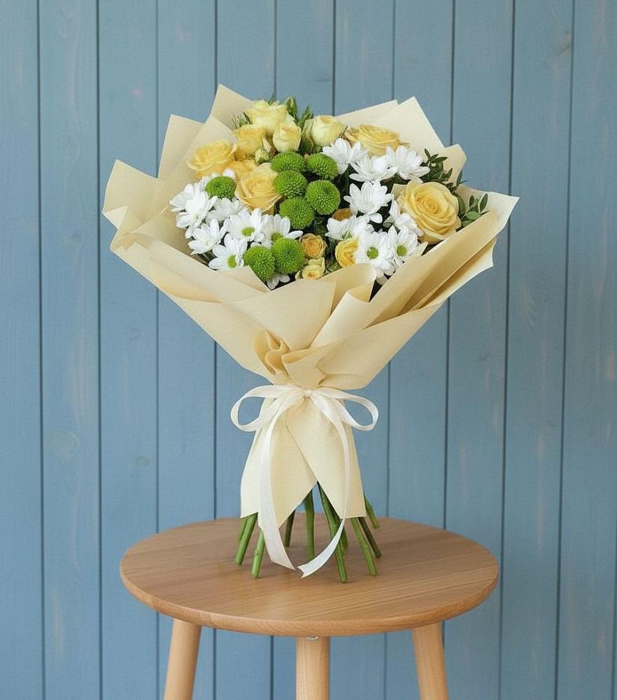 Букет цветов из: Хризантемы и Розы в Бжедугхабле