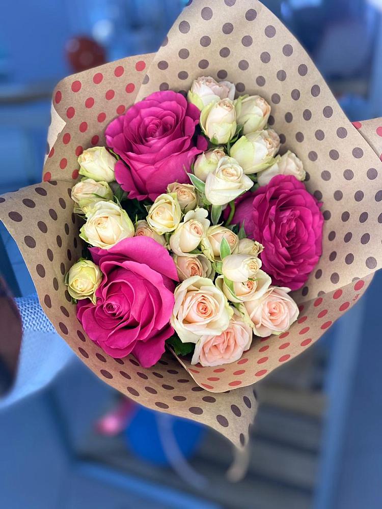 Букет цветов из: Розы в Бжедугхабле