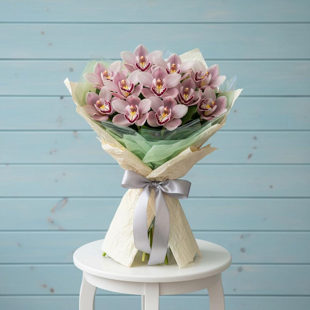 Букет цветов из: Орхидеи и Розы в Бжедугхабле