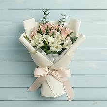 Букет цветов из:  Альстромерии в Бжедугхабле
