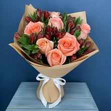 Букет цветов из:  Розы и Альстромерии #REPLACE_PRED# Бжедугхабле