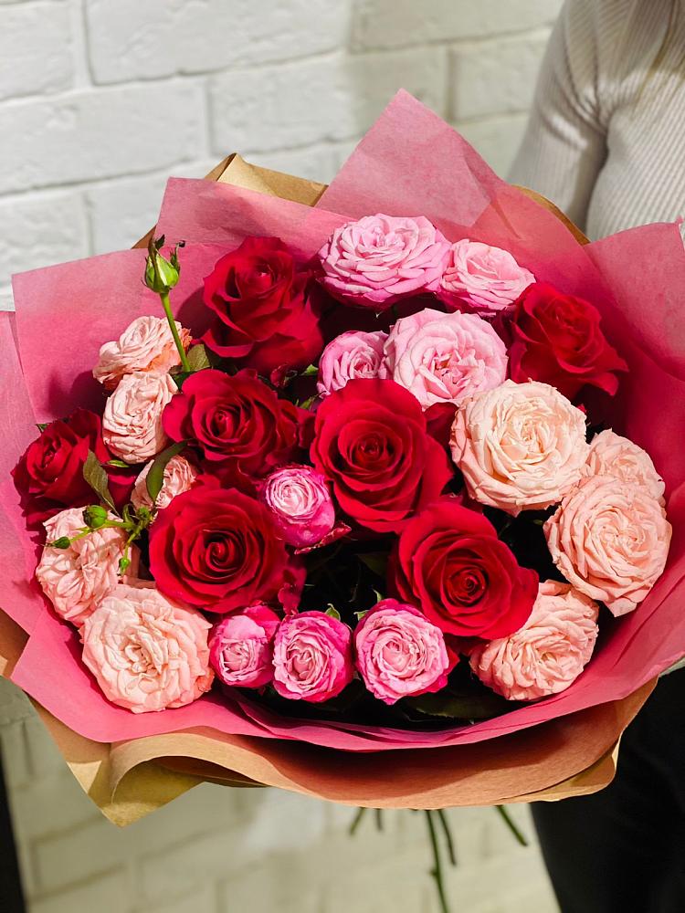 Букет цветов из: Розы в Бжедугхабле