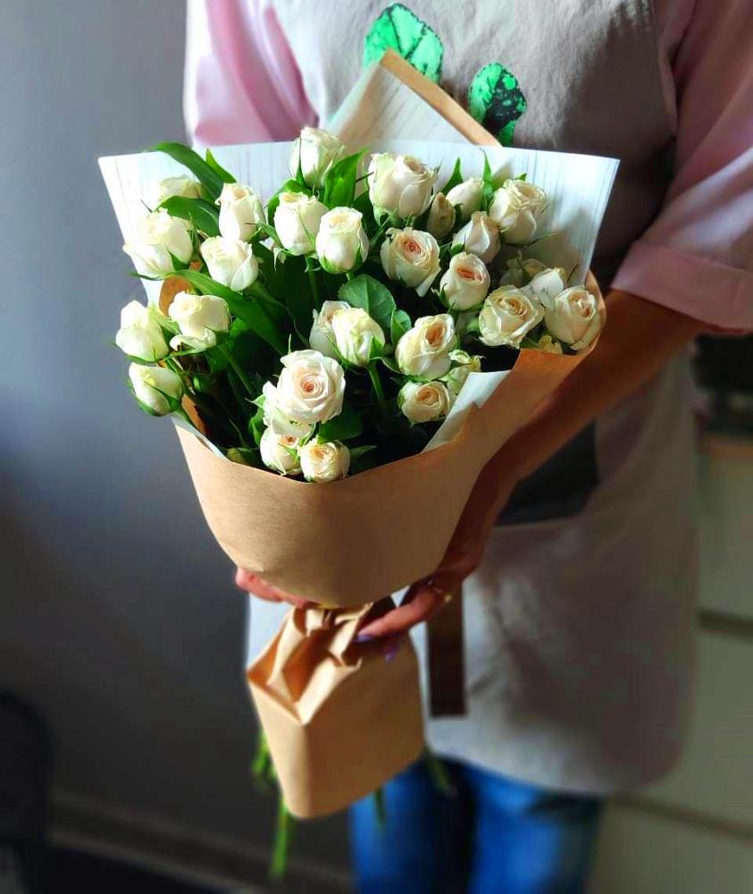 Букет цветов из: Розы в Бжедугхабле