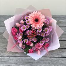 Букет цветов из:  Розы, Герберы и Хризантемы в Бжедугхабле
