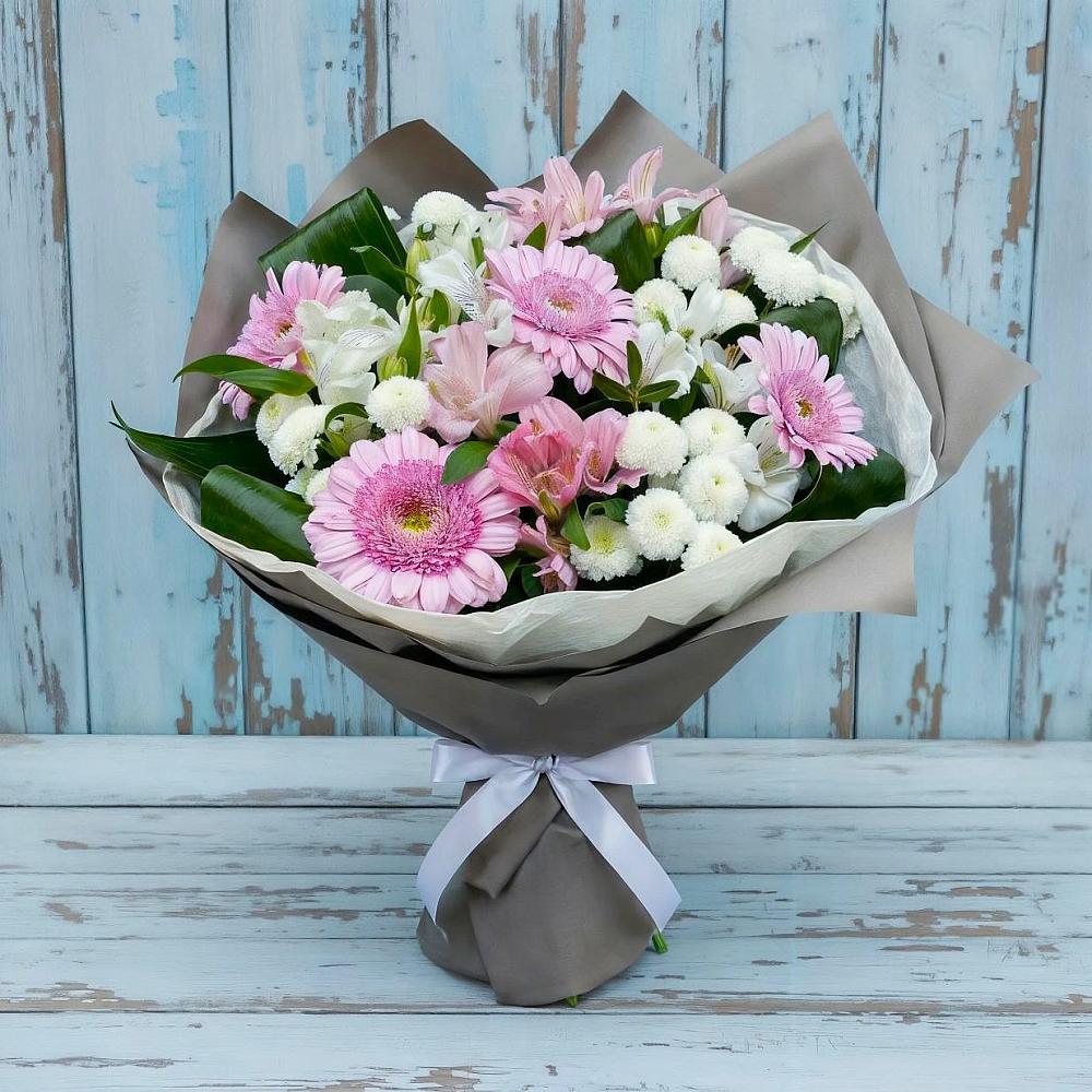 Букет цветов из: Герберы, Альстромерии и Хризантемы в Бжедугхабле