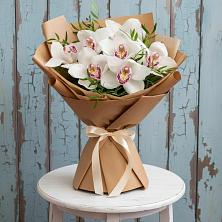 Букет цветов из:  Орхидеи и Розы в Бжедугхабле